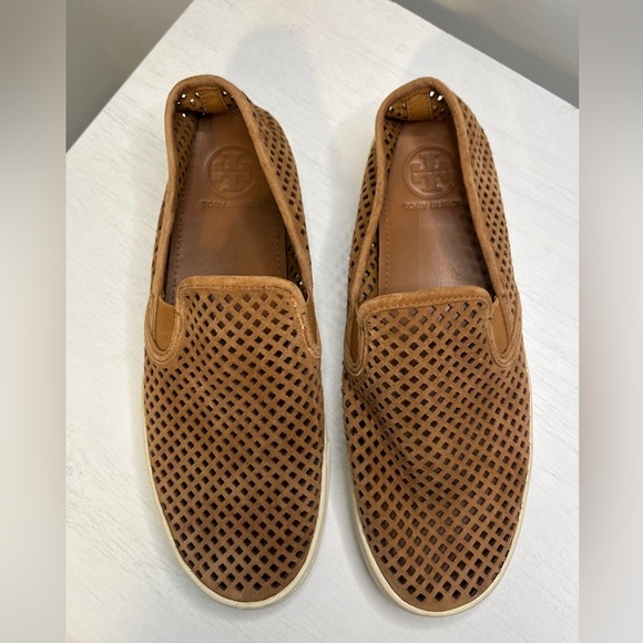Tory Burch Jesse Suede Perforated Sneaker Tan Sz 9 Slip On - Picture 3 of 10